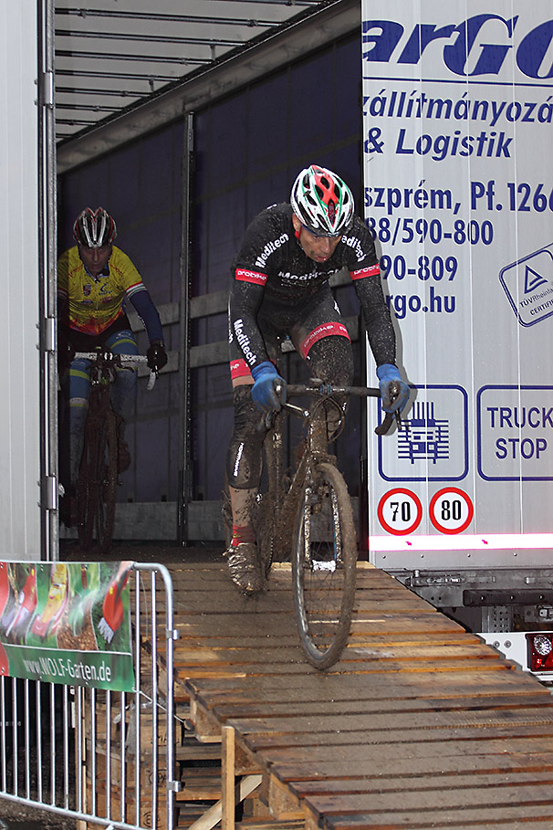 Veszprem CX futam - LOcarGO