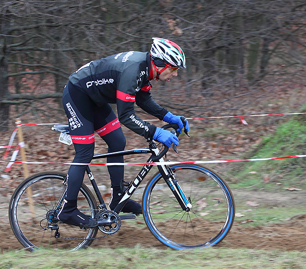 Balassagyarmat CycloCross futam, Fésüs