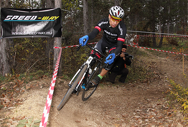 Veszprém SuperCross 2015 - Master2 futam, Fésüs Laci