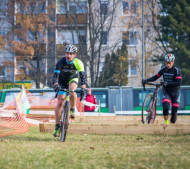 LOcarGO Veszprém Cross 2016, palánk ugrás